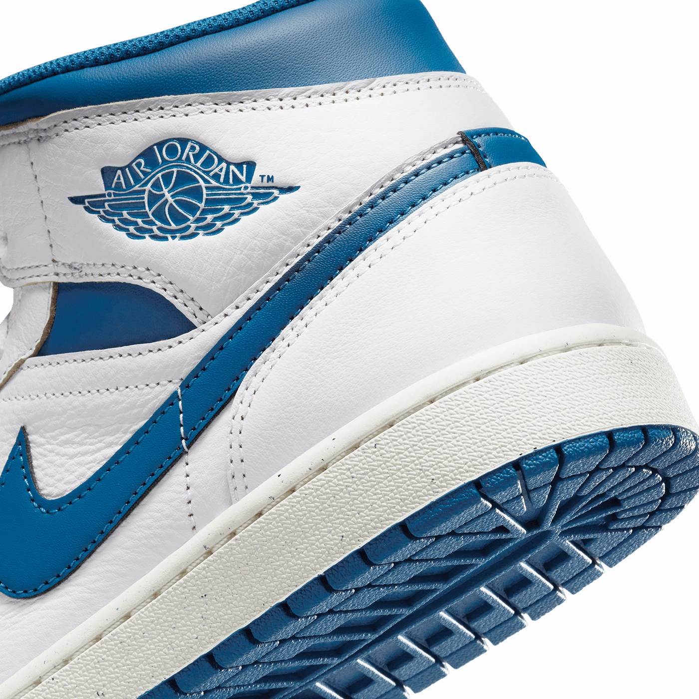 Air Jordan 1 Mid SE 'White and Industrial Blue' // Outlet Sale
