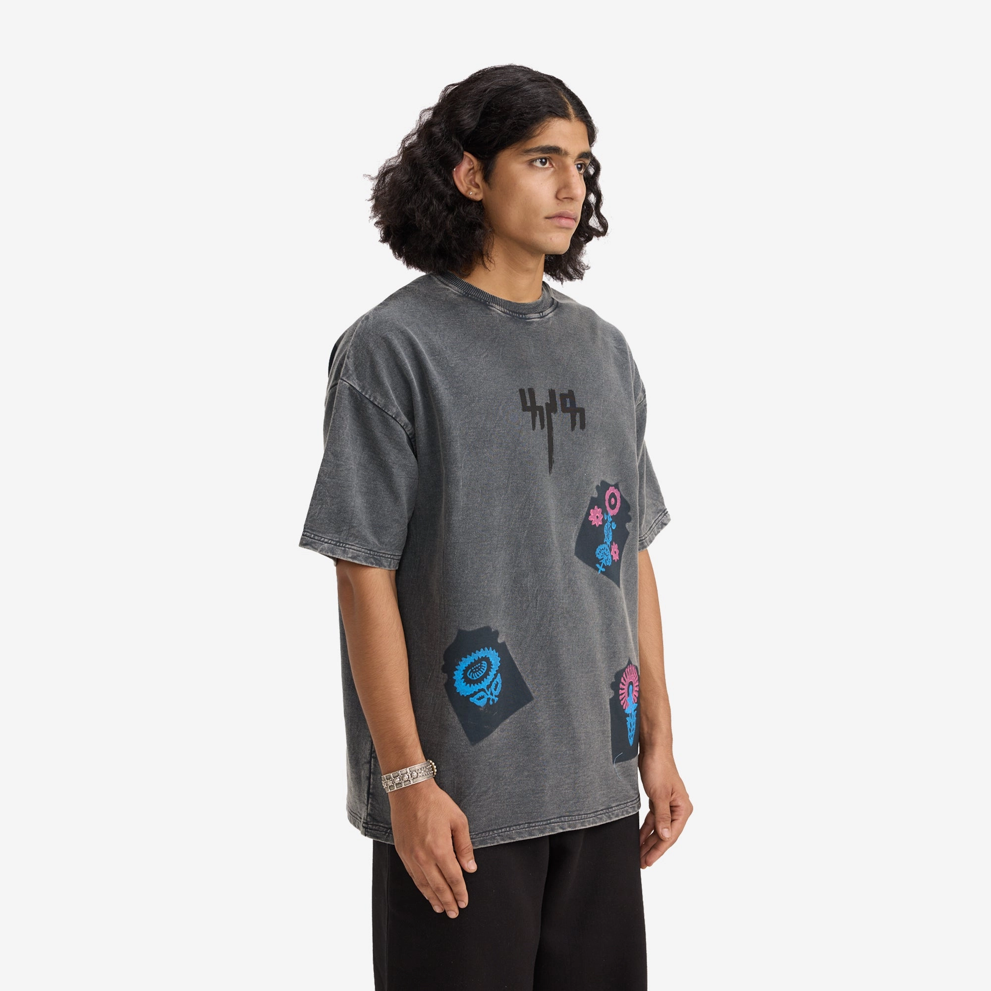 F A R A K | JAROKHA BLOCK PRINT T-SHIRT { GREY/GREY