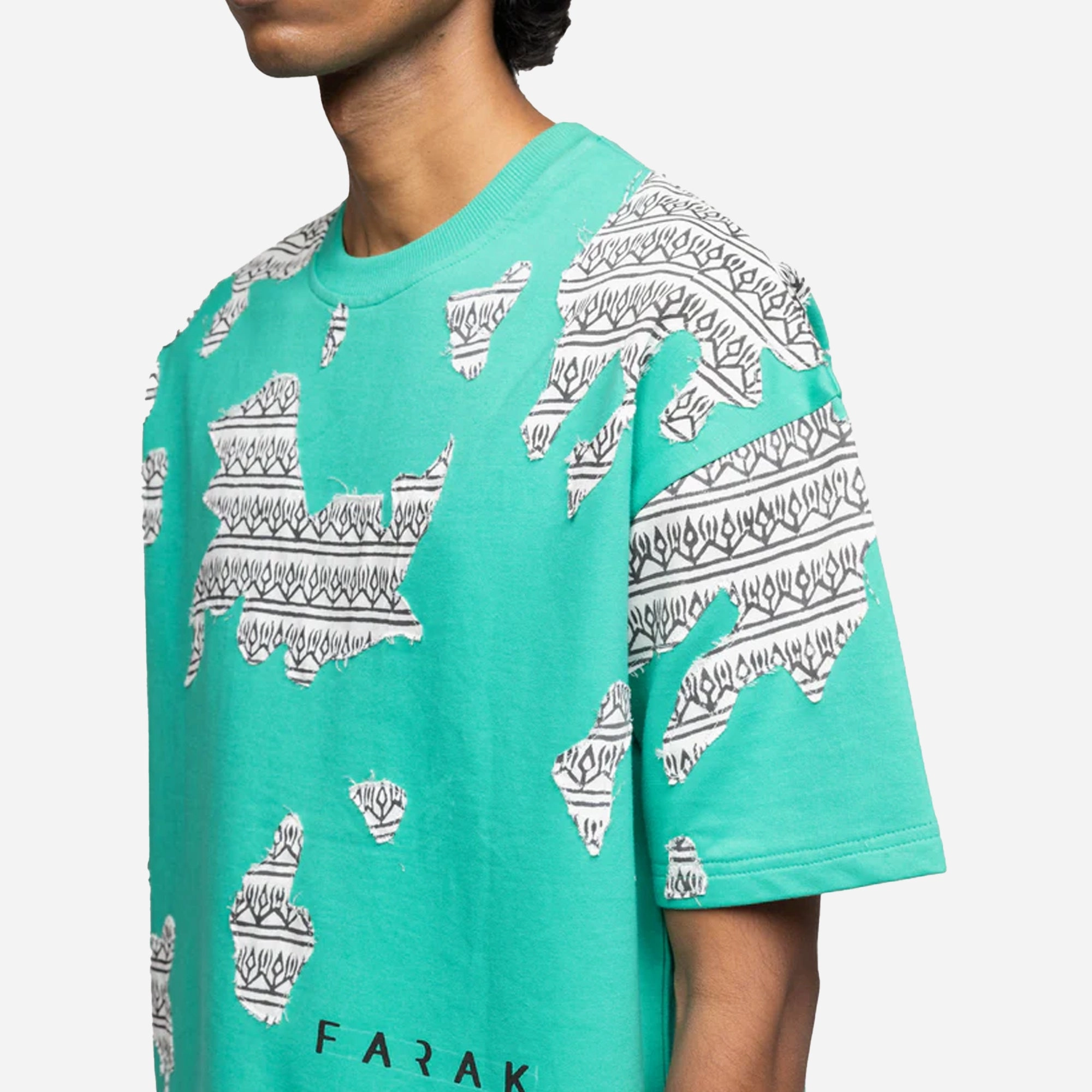 F A R A K | SUBTEXT BLOCK PRINTED T-SHIRT { GREEN/GREEN