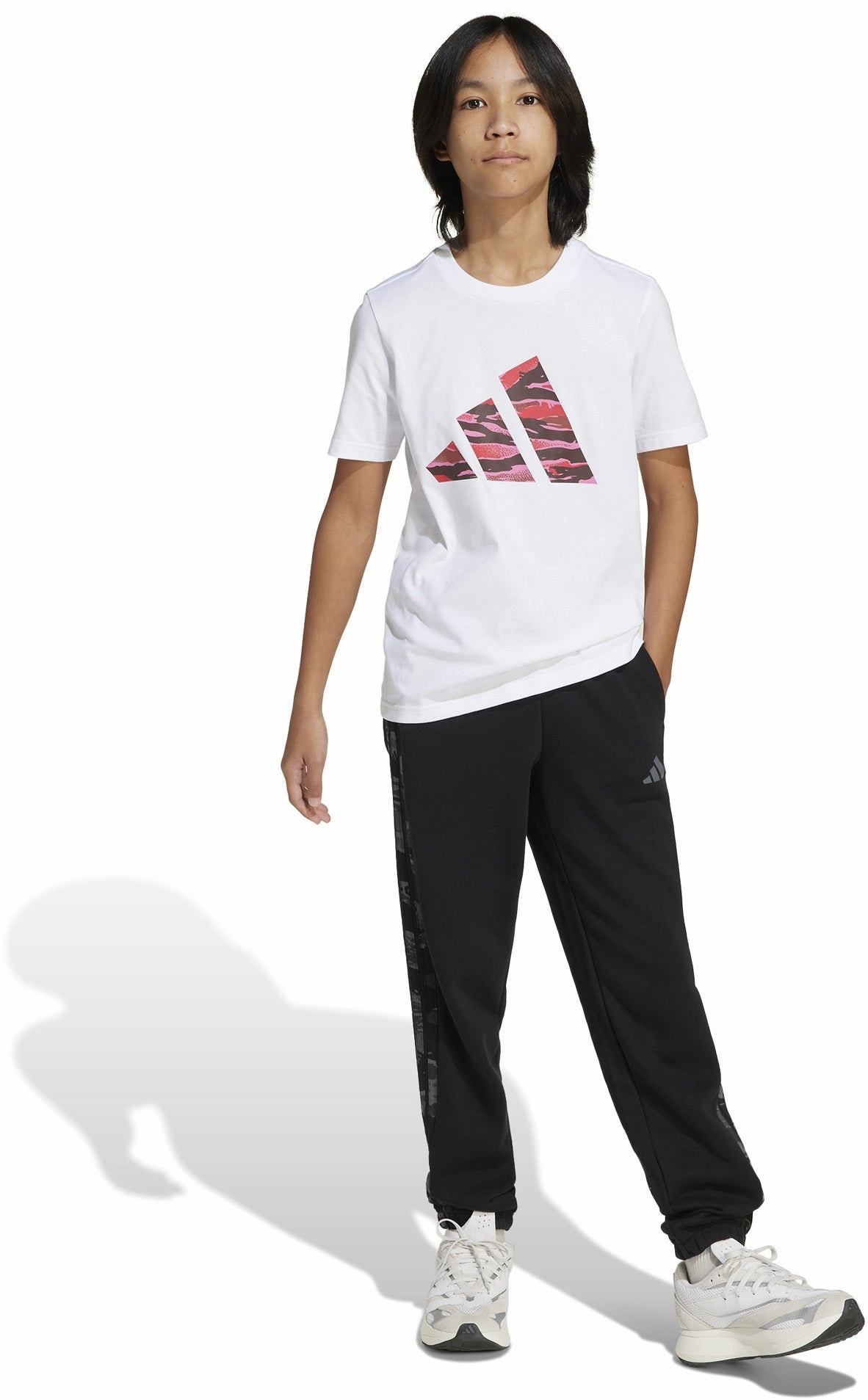 Junior's Camo Graphic T-Shirt