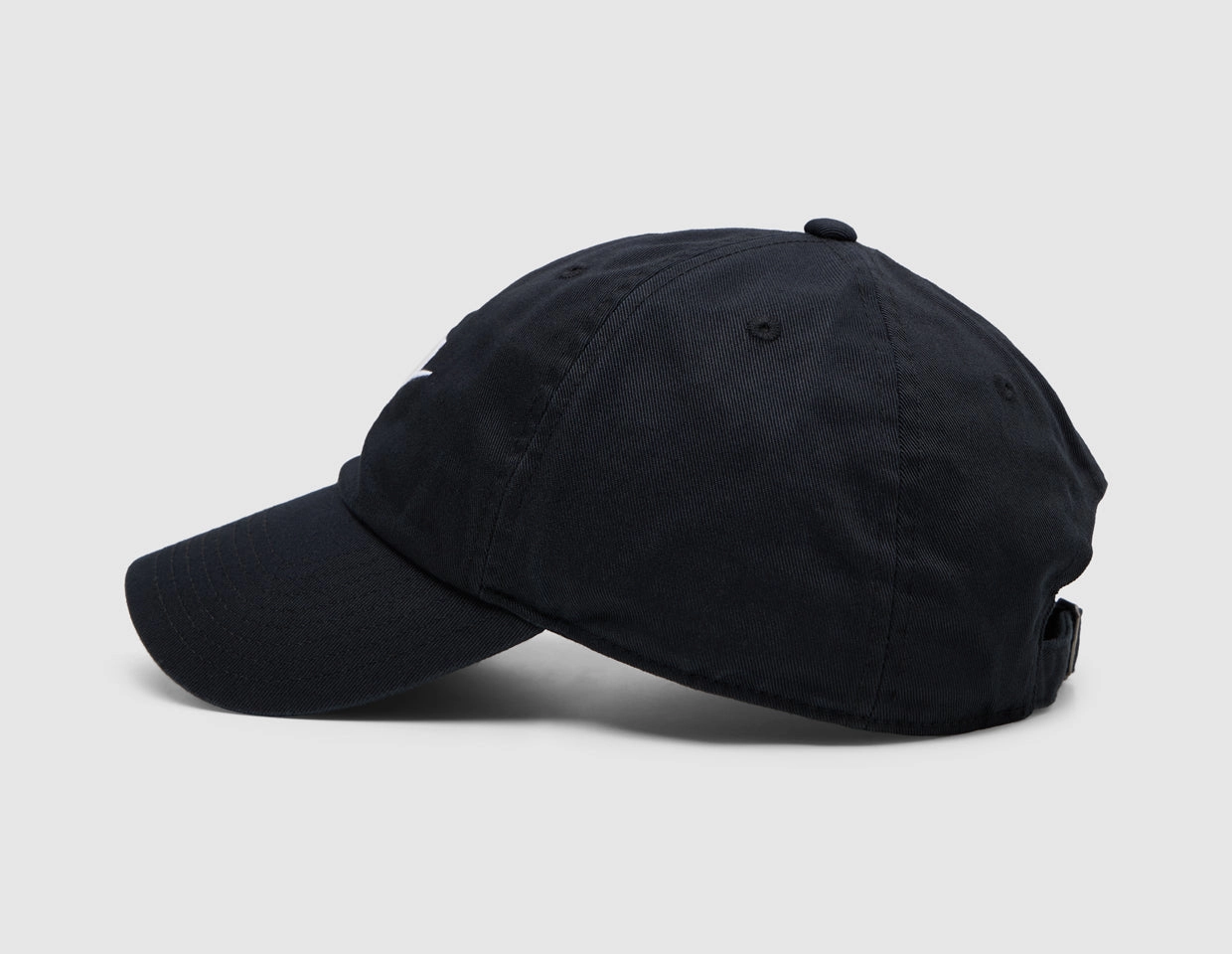 Nike Club Unstructured Futura Wash Cap Black / White