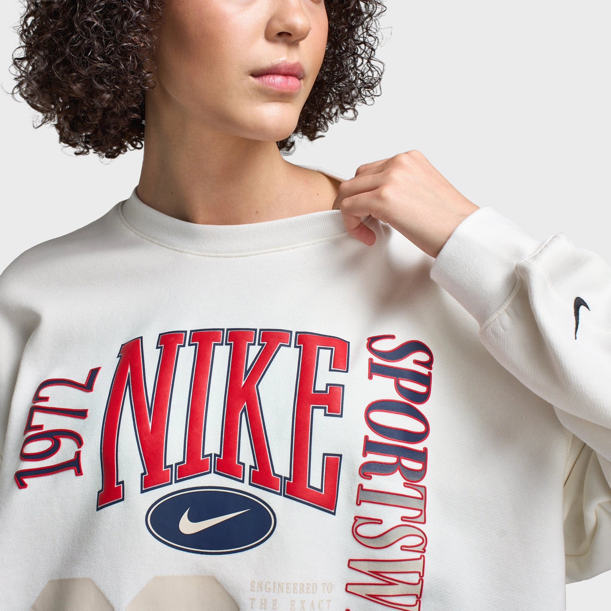 Nike Sportswear Women's Fleece Crewneck Sweatshirt Sail / Black